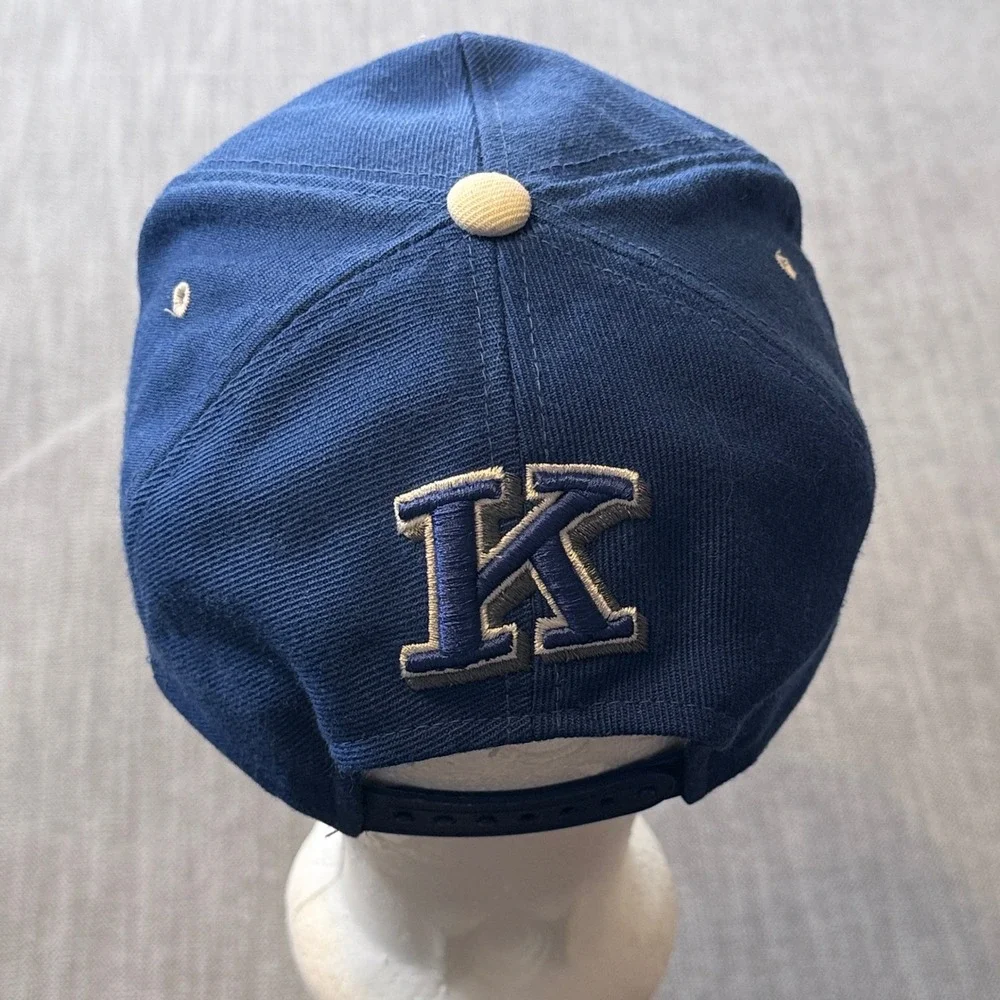 Kentucky Wildcats Vintage Snapback Hat Blue Raised Embroidery NCAA‎ One Size
